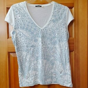 Tahari women's V-Neck Top in White and Light Blue
